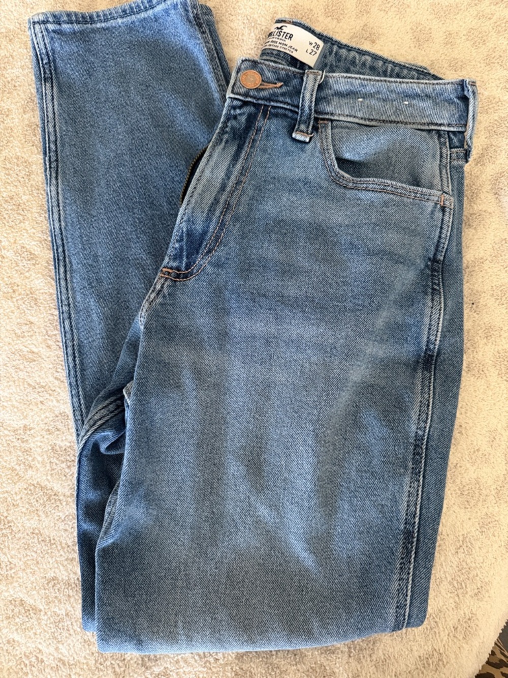 Brand new hollister curvy high rise mom jean